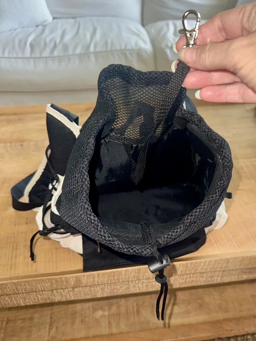 New Black and White Pet Carrier Backpack high end
